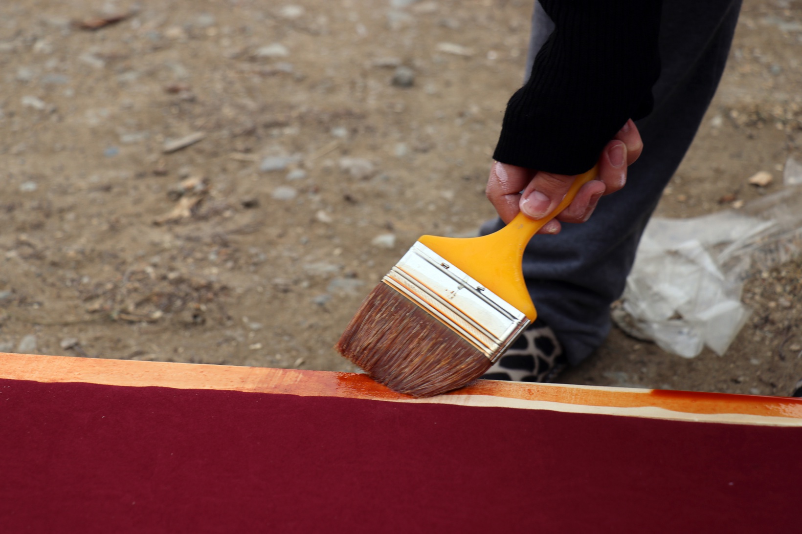 Şehirlerimiz ayrı, gönüllerimiz aynı diyerek köy okulunu baştan aşağıya yenilediler 4
