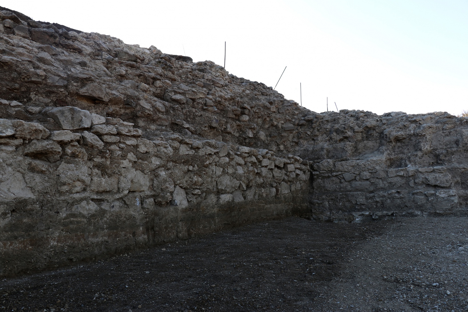Roma İmparatorluğu’nun Anadolu’daki ilk lejyoner mezarlığı Satala’da ortaya çıktı 13