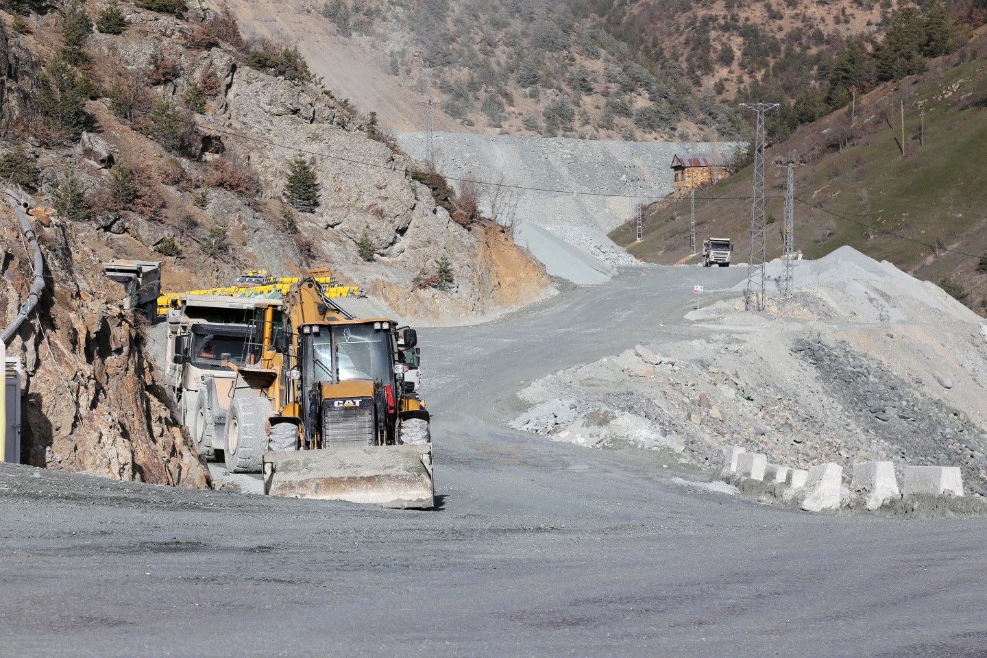 Yeni Zigana tünelinde yüzde 41 seviyesine ulaşıldı 11