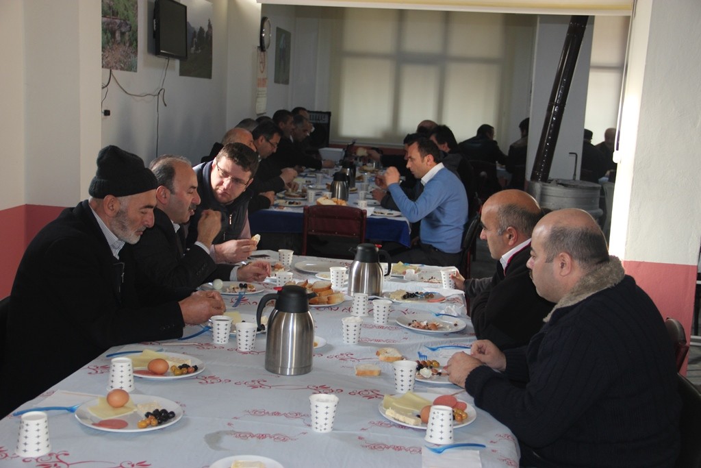 BEYGÜMDER üyeleri kahvaltıda buluştu 5