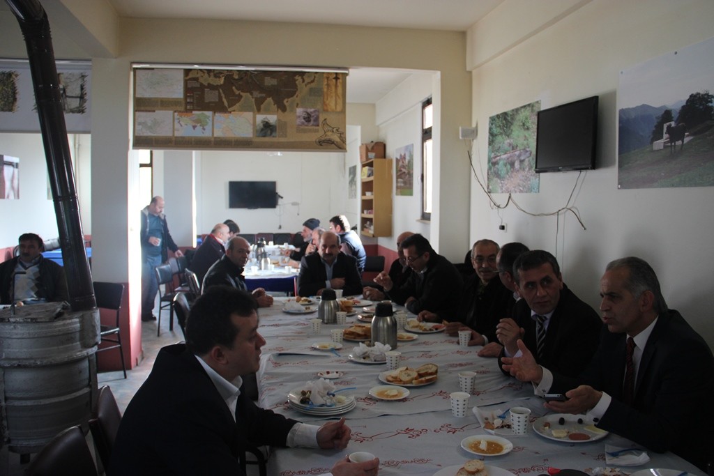 BEYGÜMDER üyeleri kahvaltıda buluştu 7