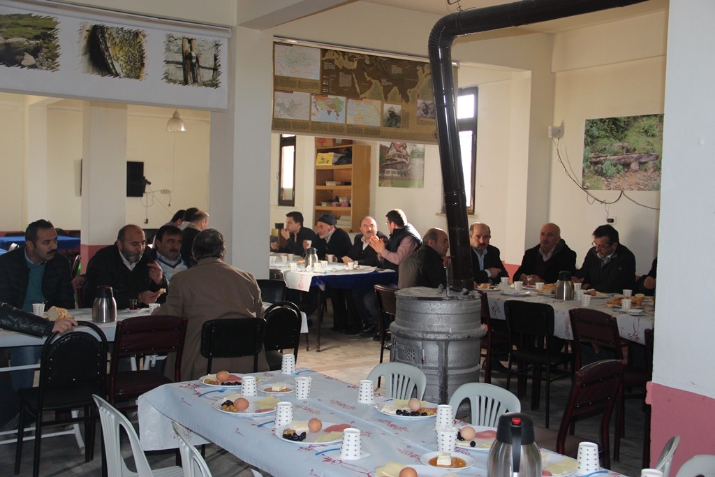 BEYGÜMDER üyeleri kahvaltıda buluştu 9