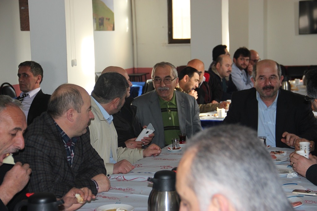 BEYGÜMDER üyeleri kahvaltıda buluştu 11