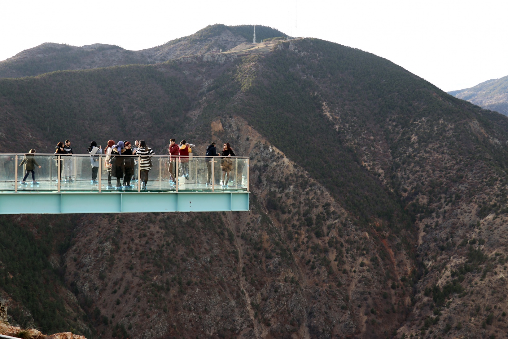 Buraya çıkmak yürek istiyor 12