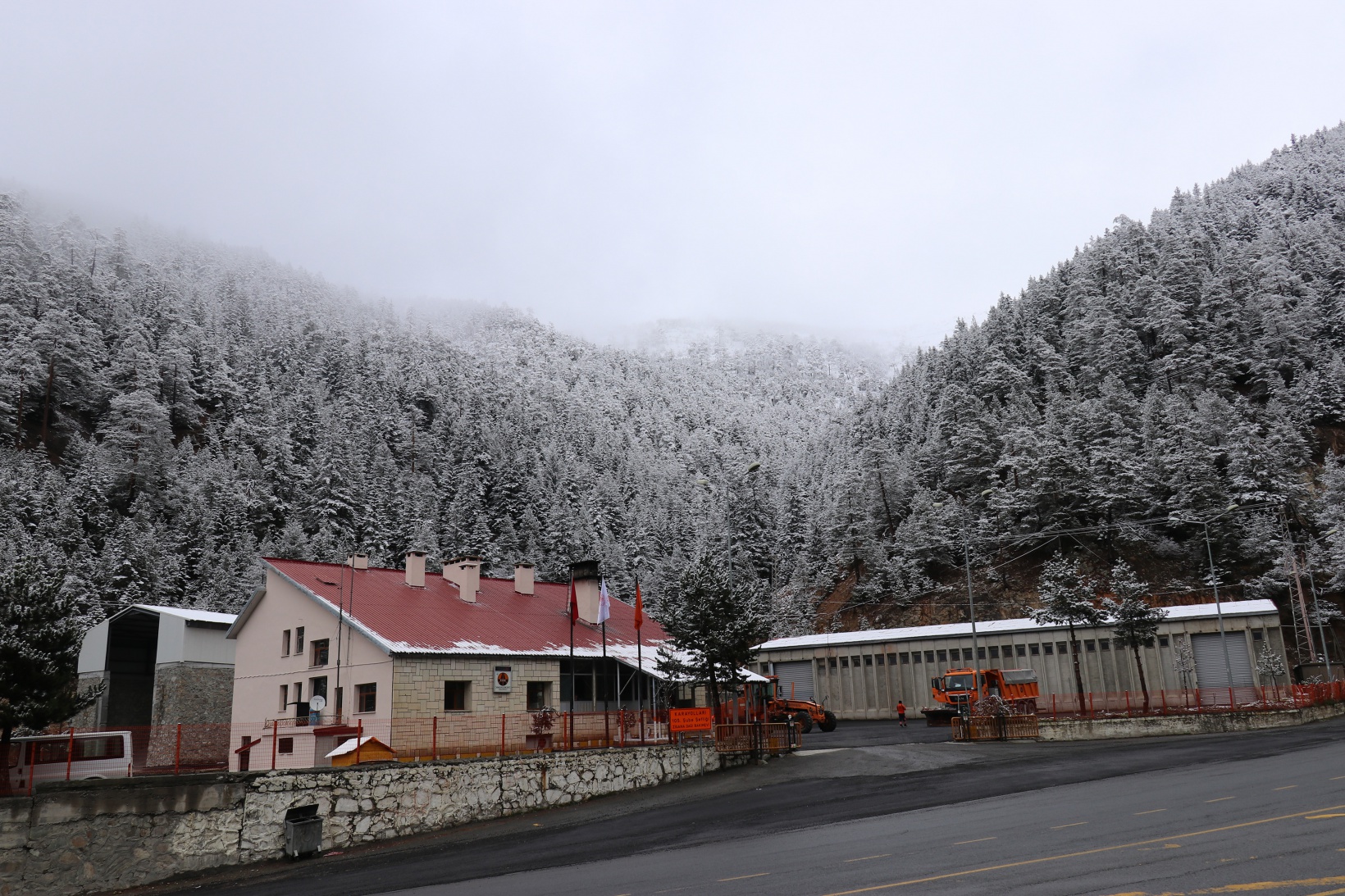 Zigana Dağı beyaz gelinliğini giydi 15