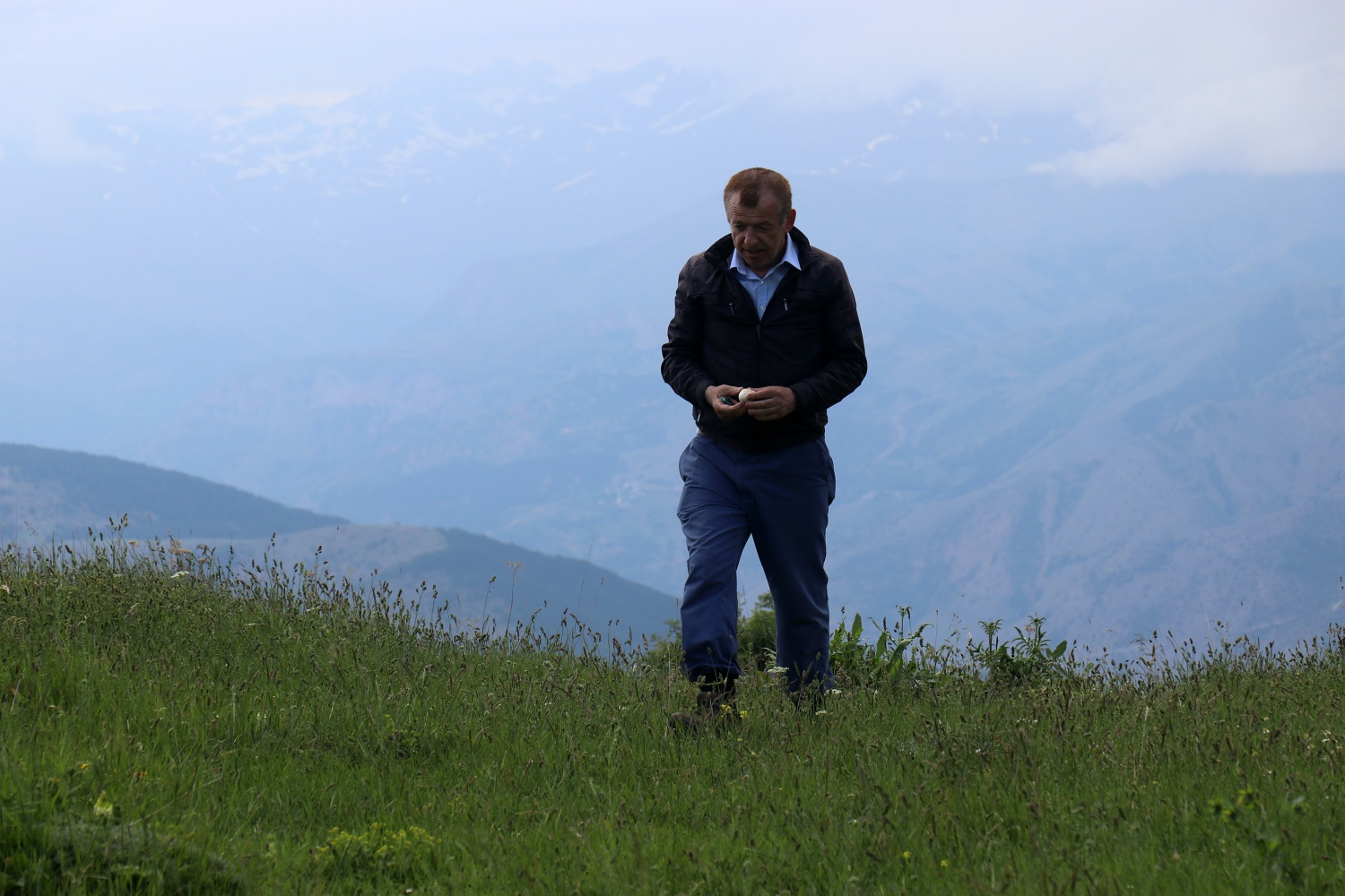 Gümüşhane’de son 25 yılın en büyük kızıl mantarı bulundu 9