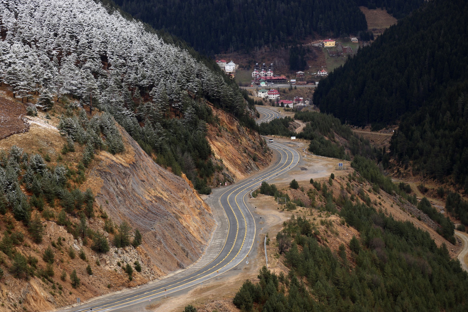 Zigana Dağı beyaz gelinliğini giydi 11