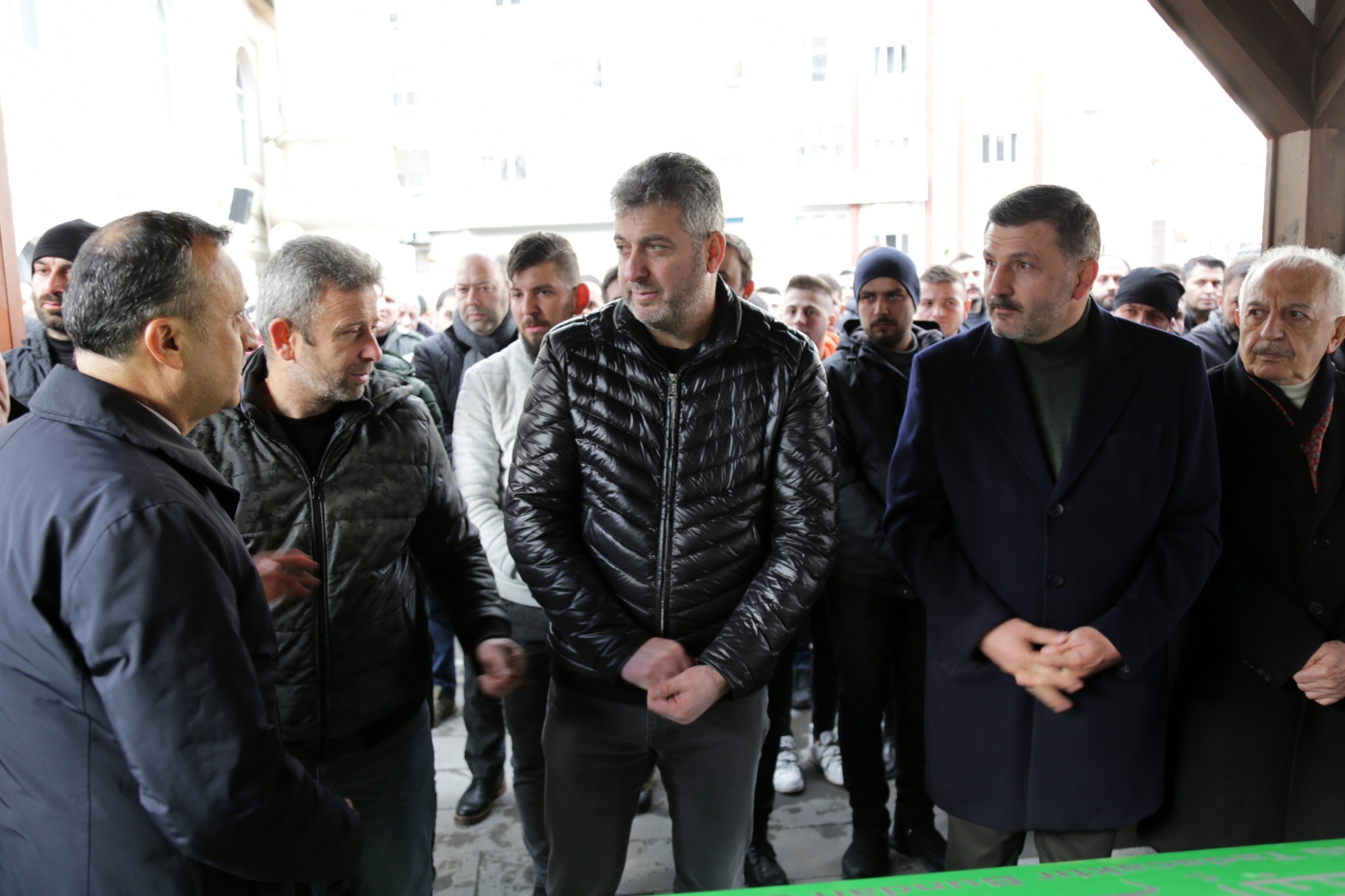 Otomobil almak için gittiği Hatay’da enkaz altında kalan genç son yolculuğuna uğurlandı 2