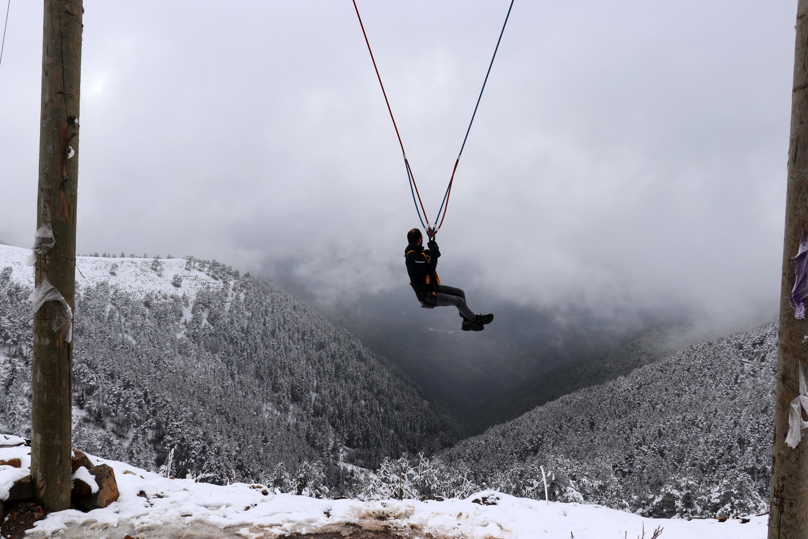 Kar yağışını duyan Zigana Kayak merkezine akın etti 4