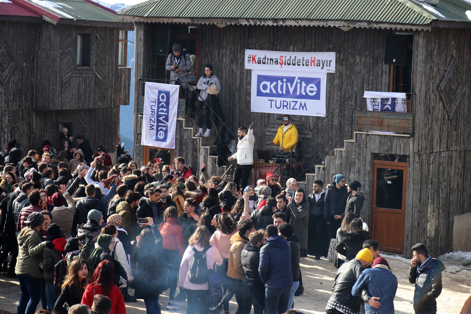 Zigana kayak merkezinde araç park edecek yer kalmadı 22