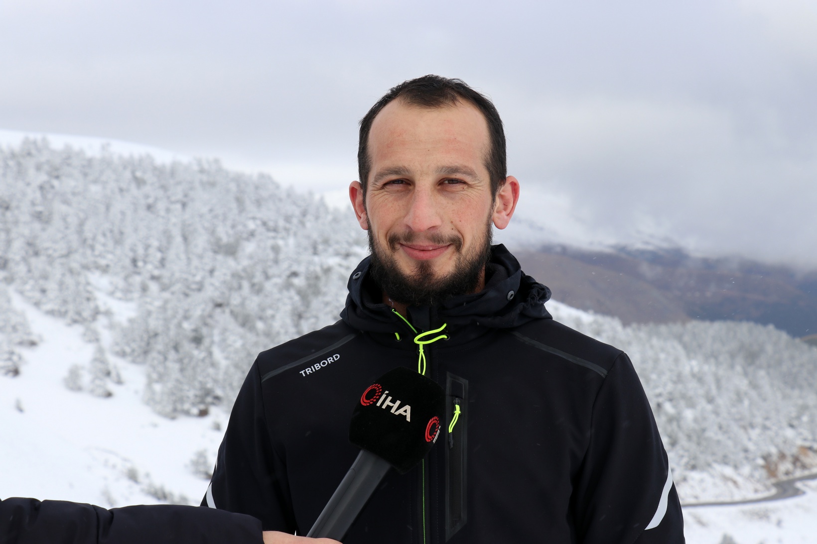 Kar yağışını duyan Zigana Kayak merkezine akın etti 1