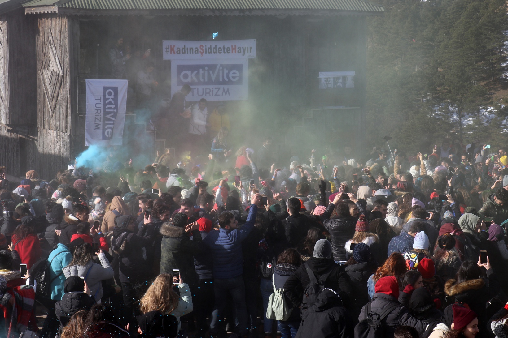 Zigana kayak merkezinde araç park edecek yer kalmadı 10