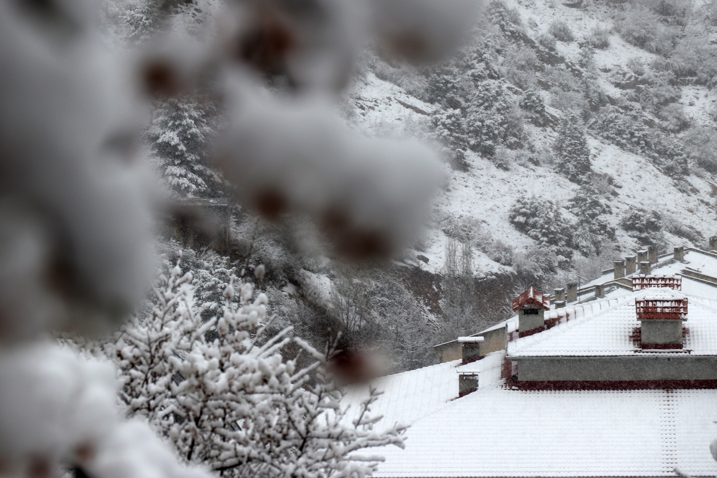 Gümüşhane’ye Nisan ayında beyaz sürpriz 12