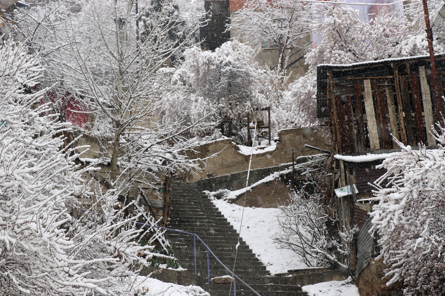 Gümüşhane’ye Nisan ayında beyaz sürpriz 18