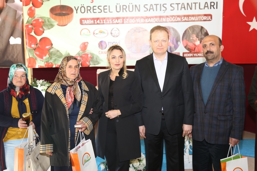 Torul’da 1. Kuşburnu ve Pekmez Şenliği düzenlendi 11