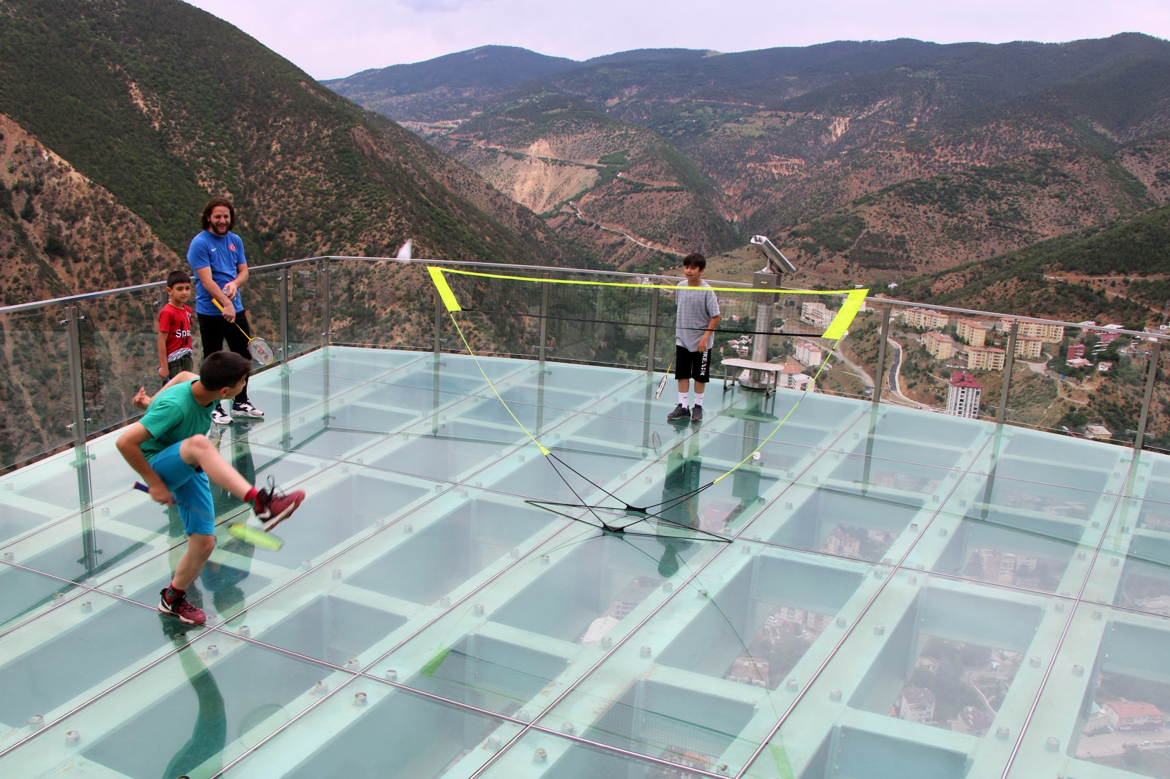 Gümüşhane’de adrenalin dolu badminton antrenmanı 4