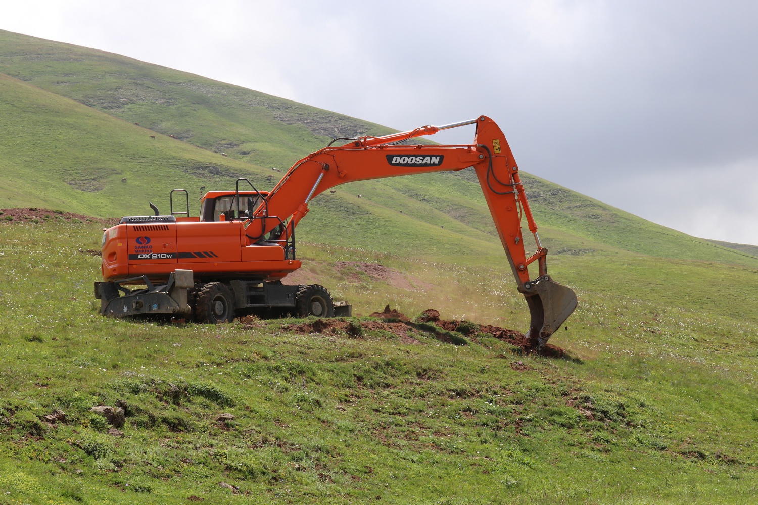 Ve kaçak binalar yıkılmaya başlandı 6