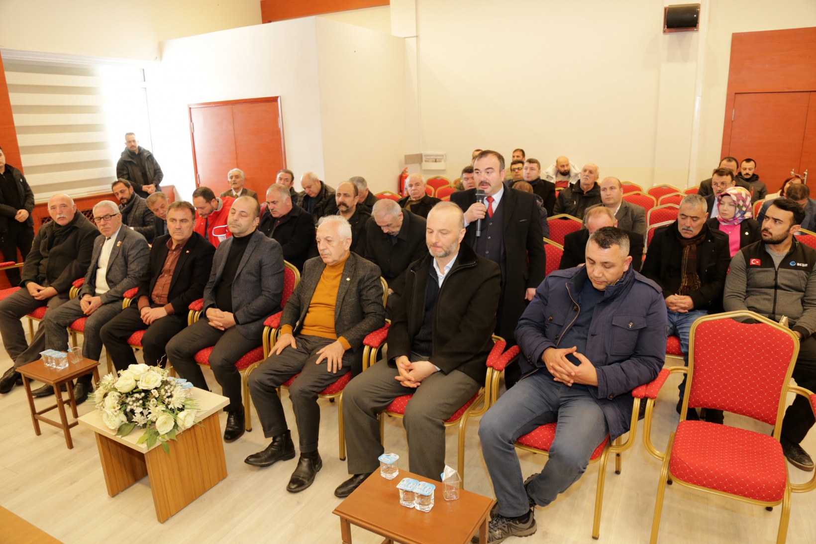 Vali Taşbilek “Tekrar gayret, ha gayret” diyerek yardım kampanyalarının devamını istedi 12