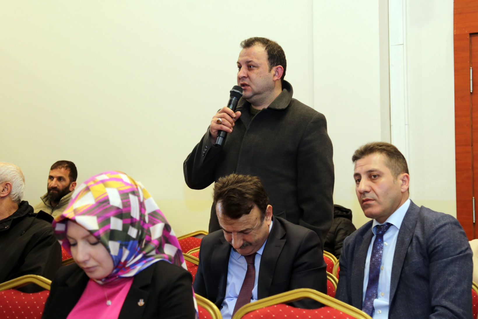 Vali Taşbilek “Tekrar gayret, ha gayret” diyerek yardım kampanyalarının devamını istedi 9