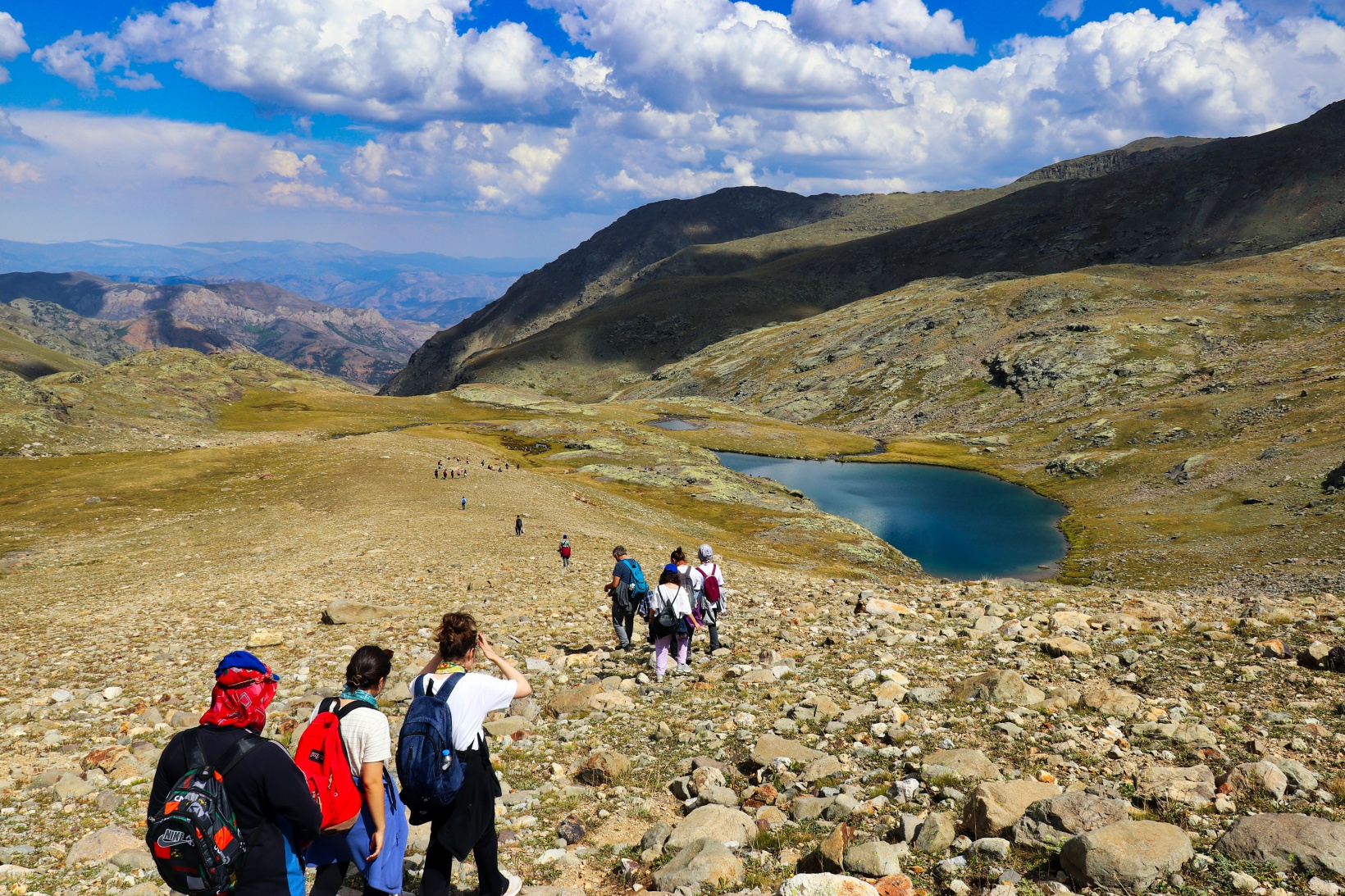 Artabel Göllerinde yılın en kalabalık yürüyüşü 6