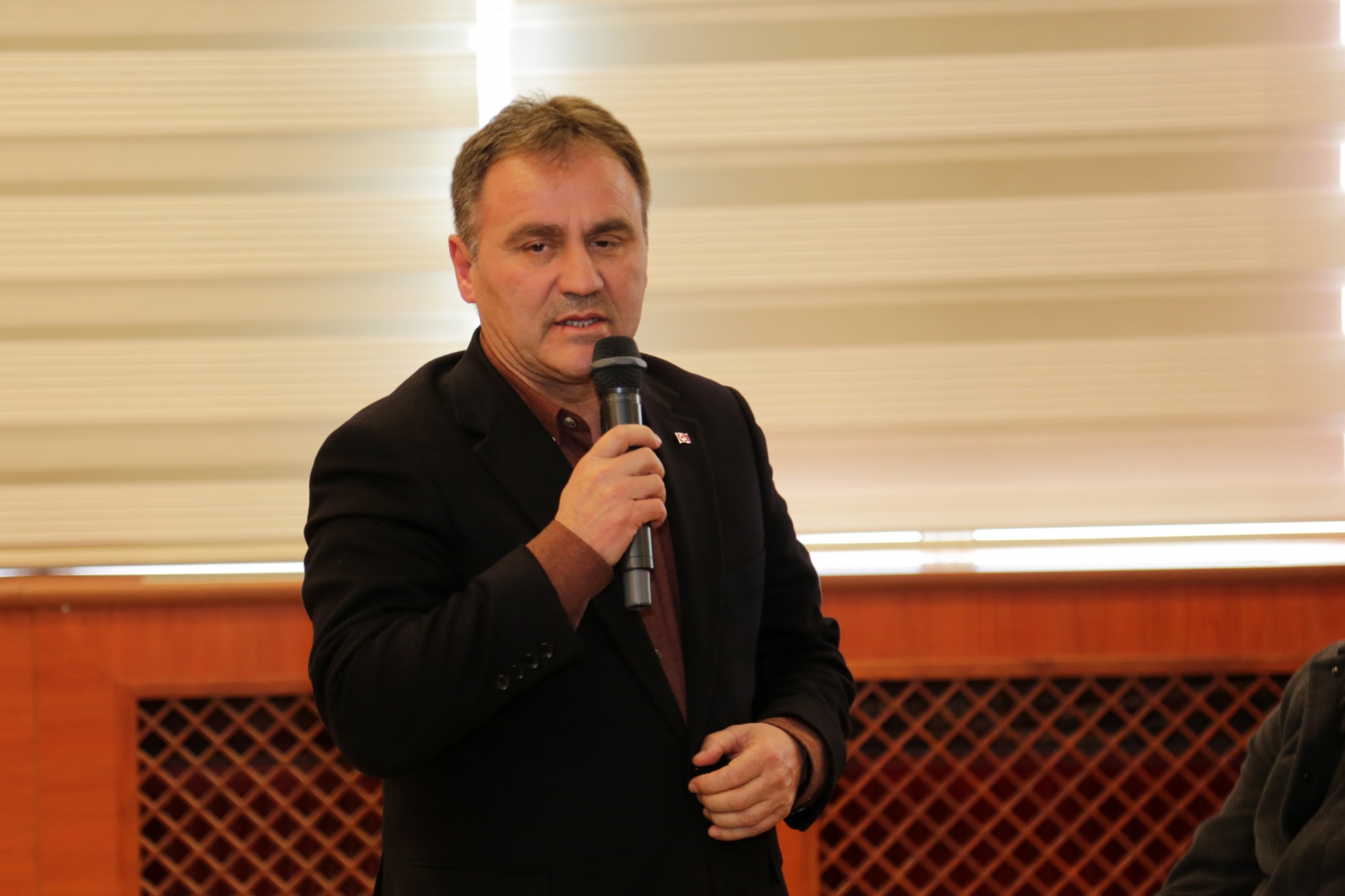 Vali Taşbilek “Tekrar gayret, ha gayret” diyerek yardım kampanyalarının devamını istedi 18