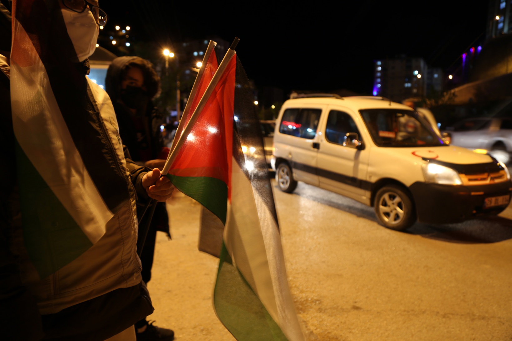 Gümüşhane caddelerinde 'Katil İsrail defol' sloganları 12