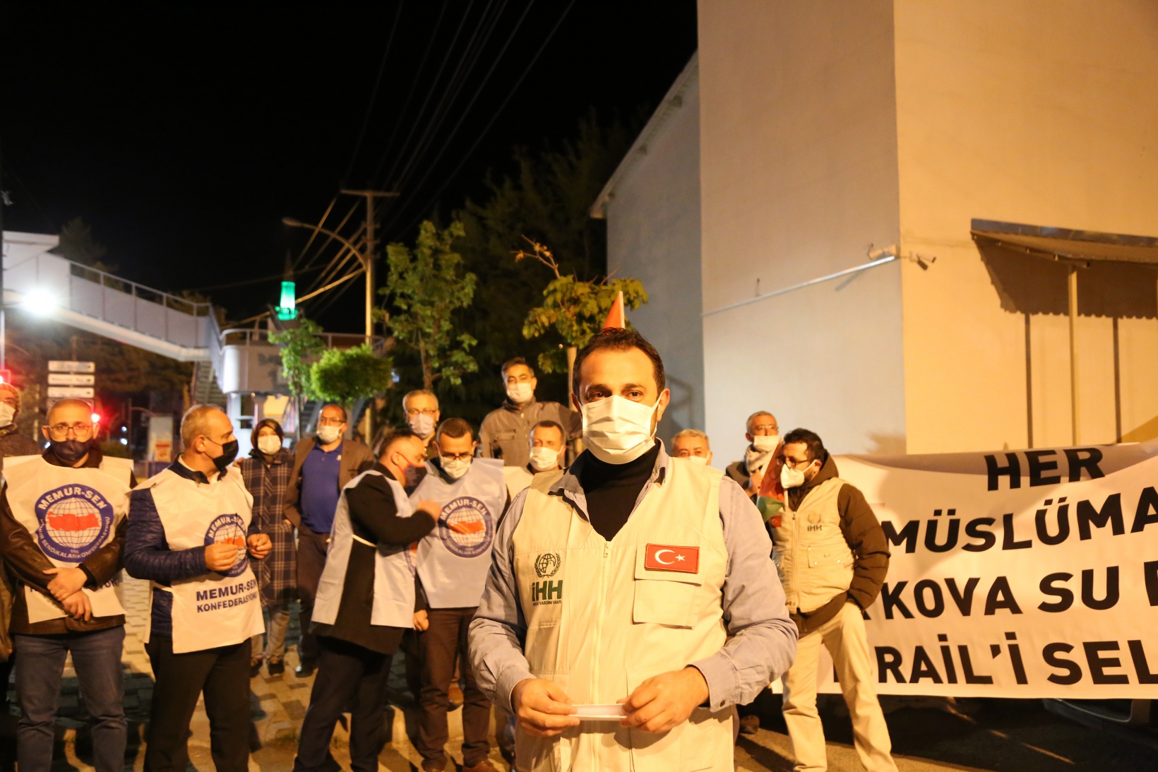 Gümüşhane caddelerinde 'Katil İsrail defol' sloganları 13