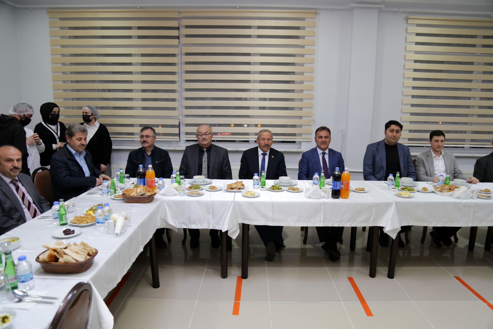 Özel İdare’nin iftarında buluştular 15
