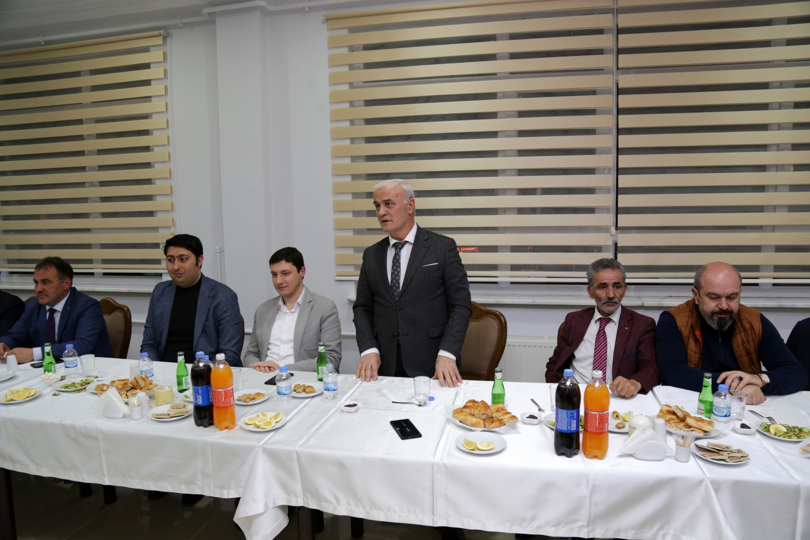 Özel İdare’nin iftarında buluştular 13