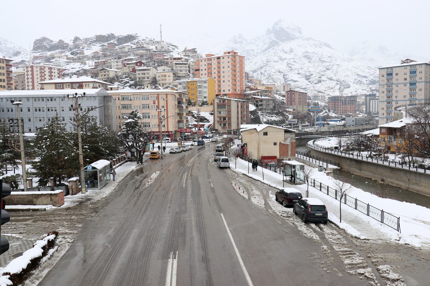 Gümüşhane’de kar kalınlığı 14 santimetreye ulaştı 8
