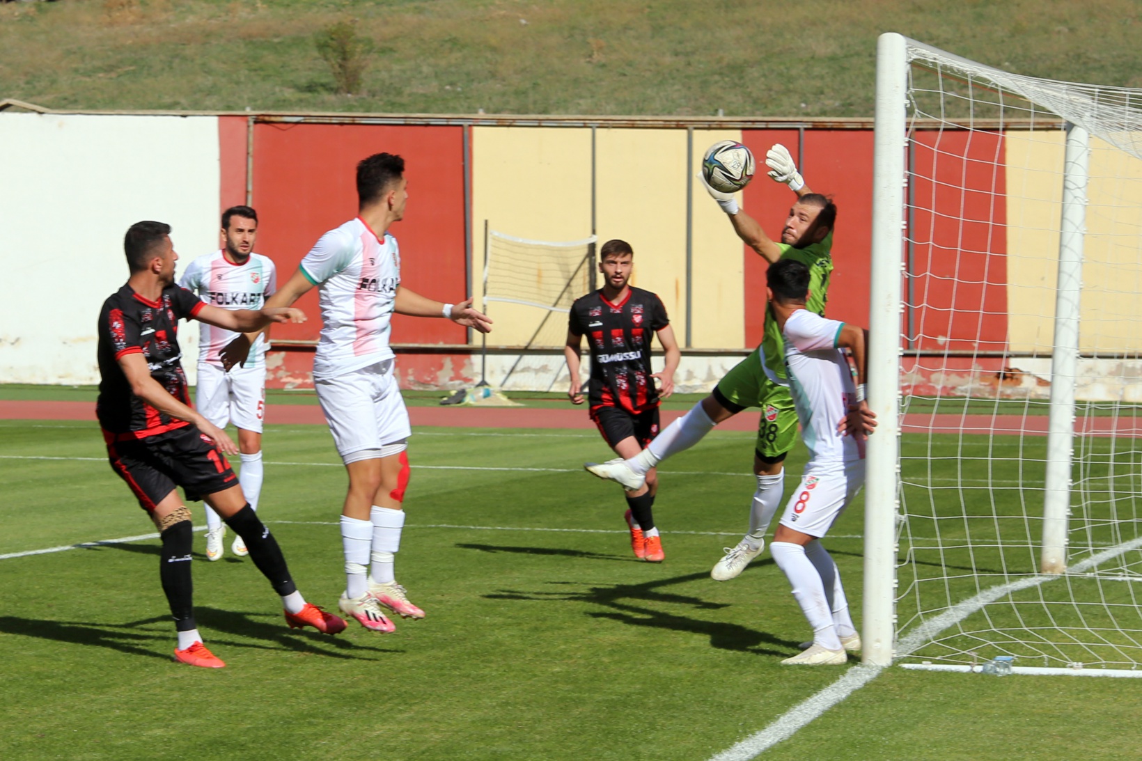 Gümüş 1 puana razı oldu 15