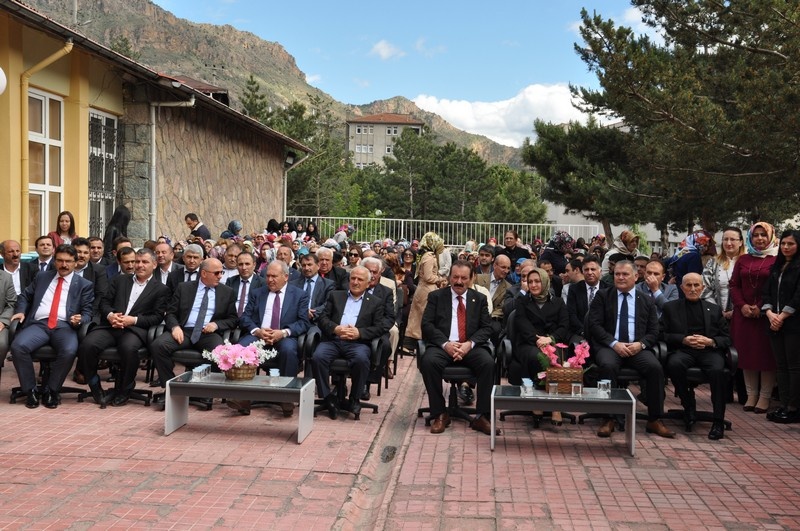 Gümüşhane’de Halk Eğitimi yılsonu sergisi açıldı 3