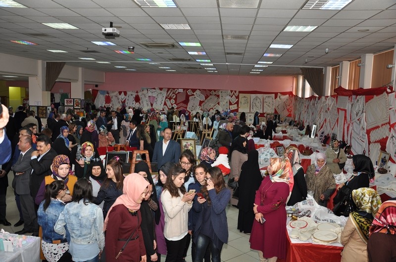 Gümüşhane’de Halk Eğitimi yılsonu sergisi açıldı 12