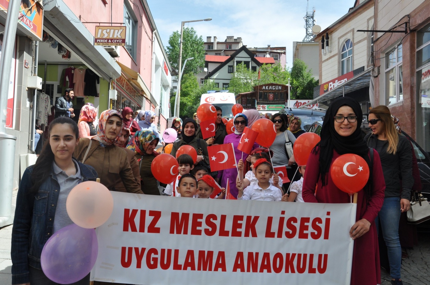 Minikler Okul Öncesi Eğitim Şenliği'nde 21