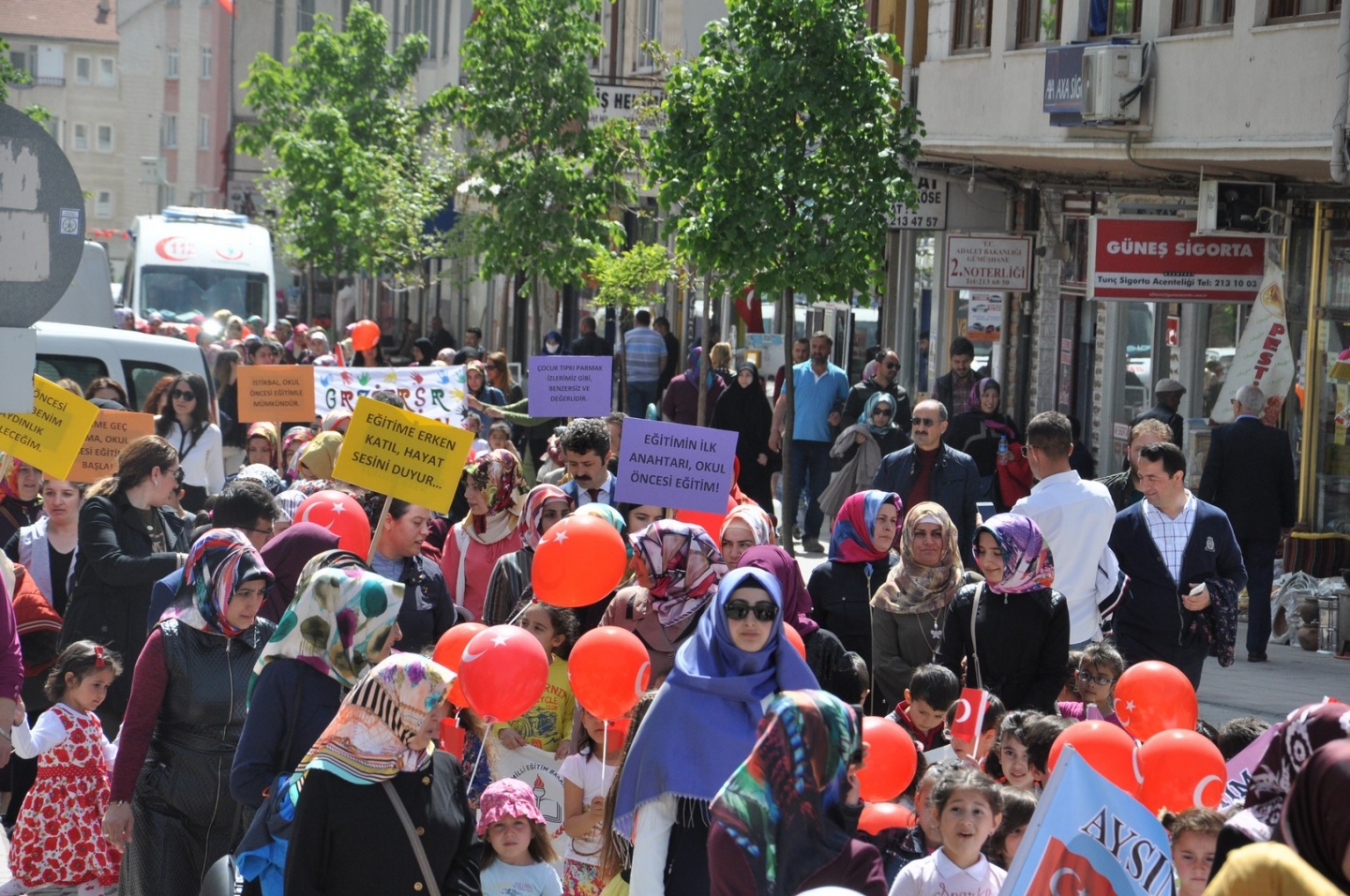 Minikler Okul Öncesi Eğitim Şenliği'nde 25