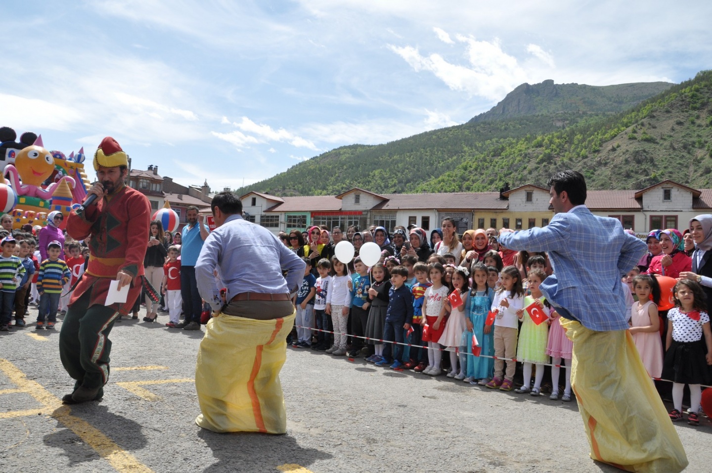 Minikler Okul Öncesi Eğitim Şenliği'nde 47