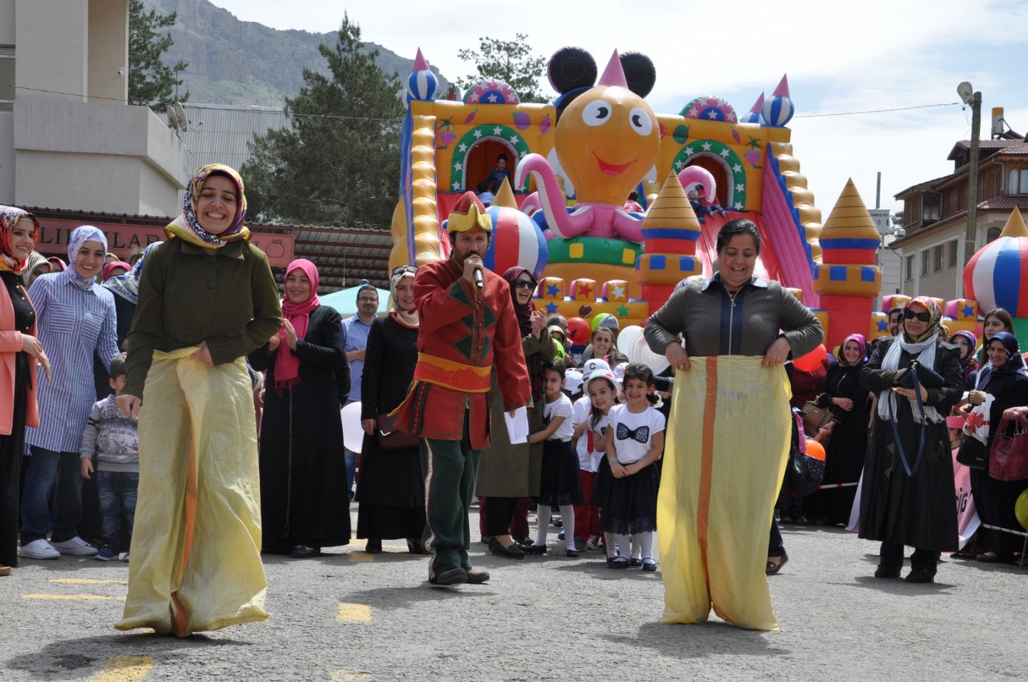 Minikler Okul Öncesi Eğitim Şenliği'nde 54