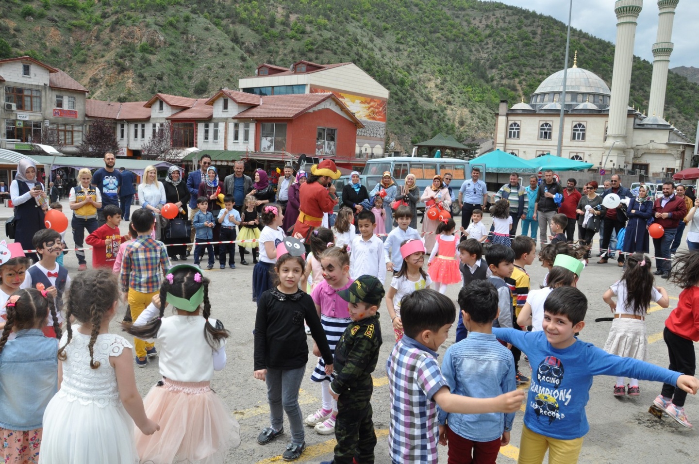 Minikler Okul Öncesi Eğitim Şenliği'nde 95