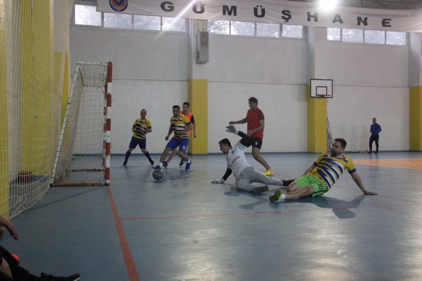 Kelkit’te Futsal Salon turnuvası düzenlendi 3