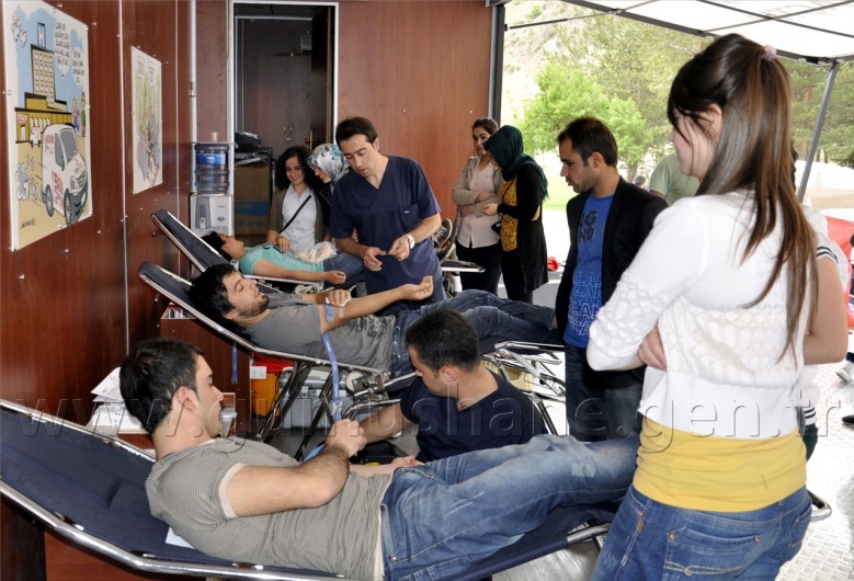 Üniversite Öğrencilerinden Kan Bağışına Yoğun İlgi 3