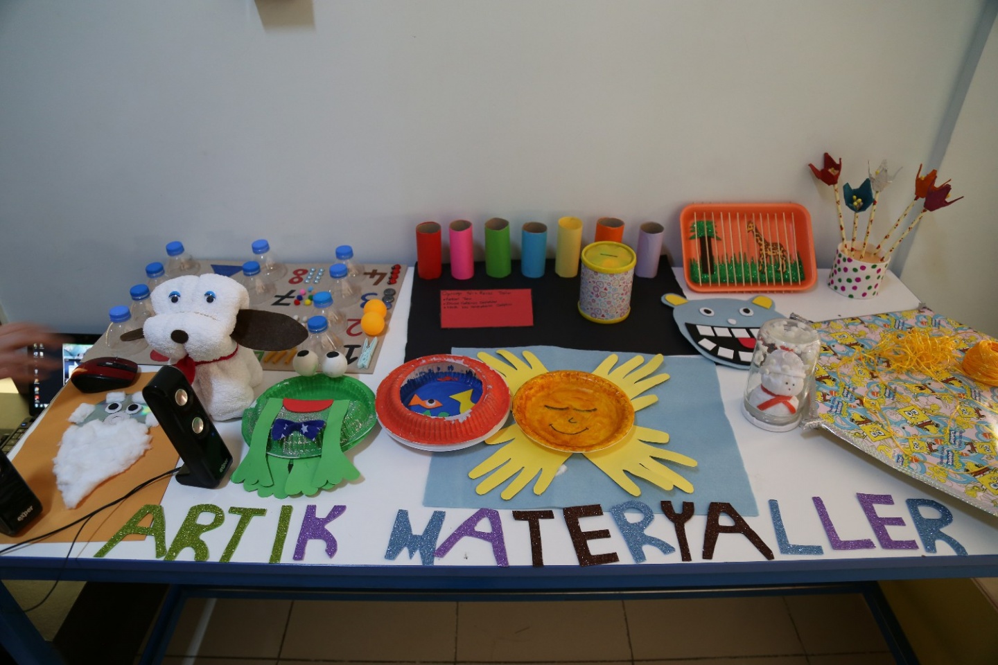 Kudüslü çocuklara yardım için oyuncak yaptılar 2