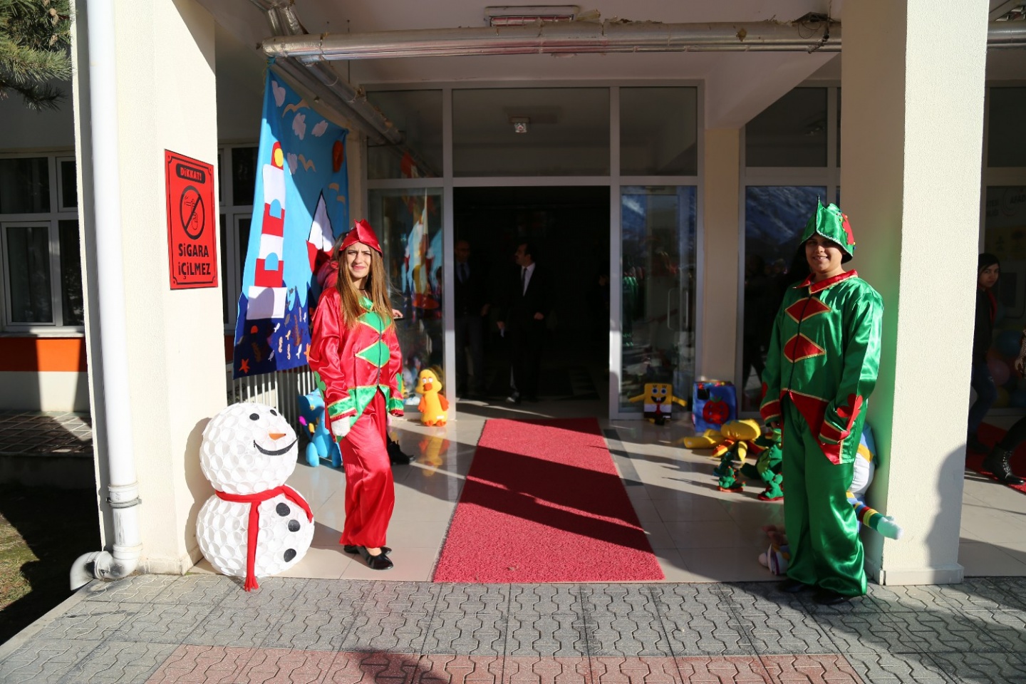 Kudüslü çocuklara yardım için oyuncak yaptılar 3