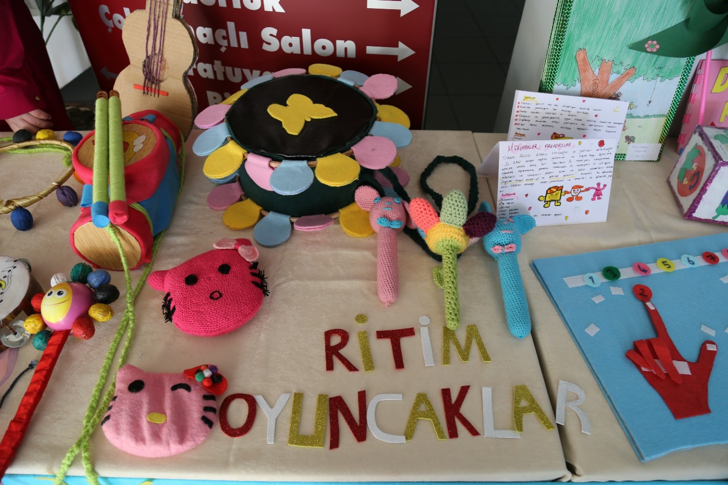 Kudüslü çocuklara yardım için oyuncak yaptılar 8