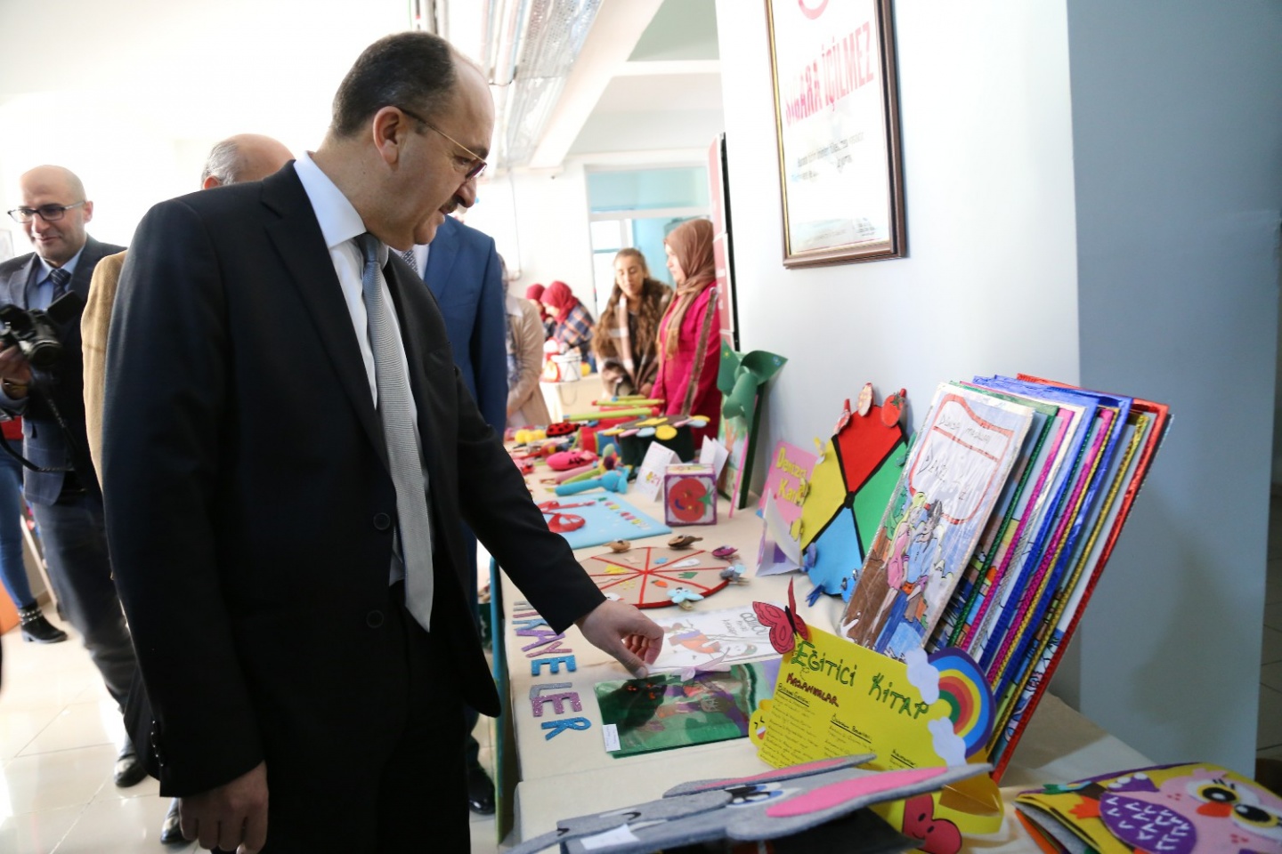 Kudüslü çocuklara yardım için oyuncak yaptılar 5