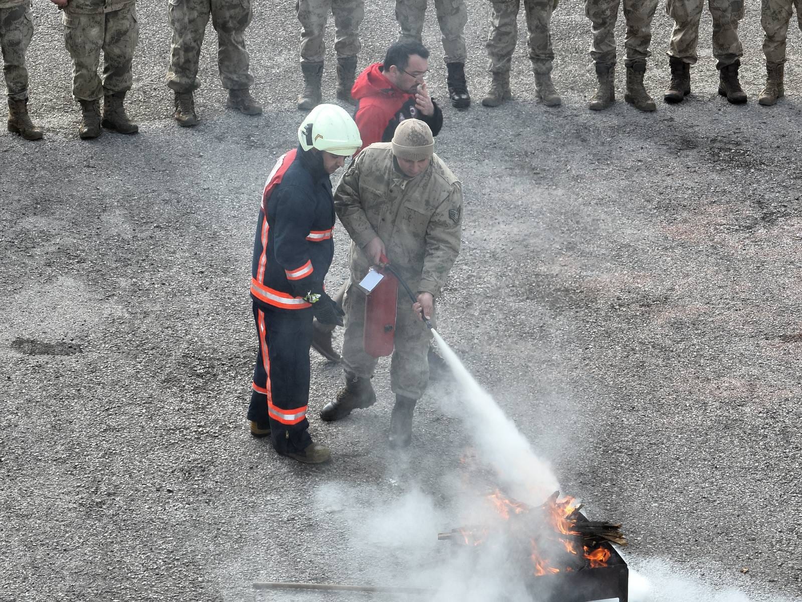 Jandarma’ya yangın eğitimi 4
