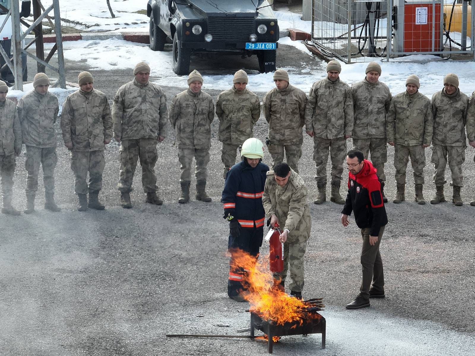Jandarma’ya yangın eğitimi 8