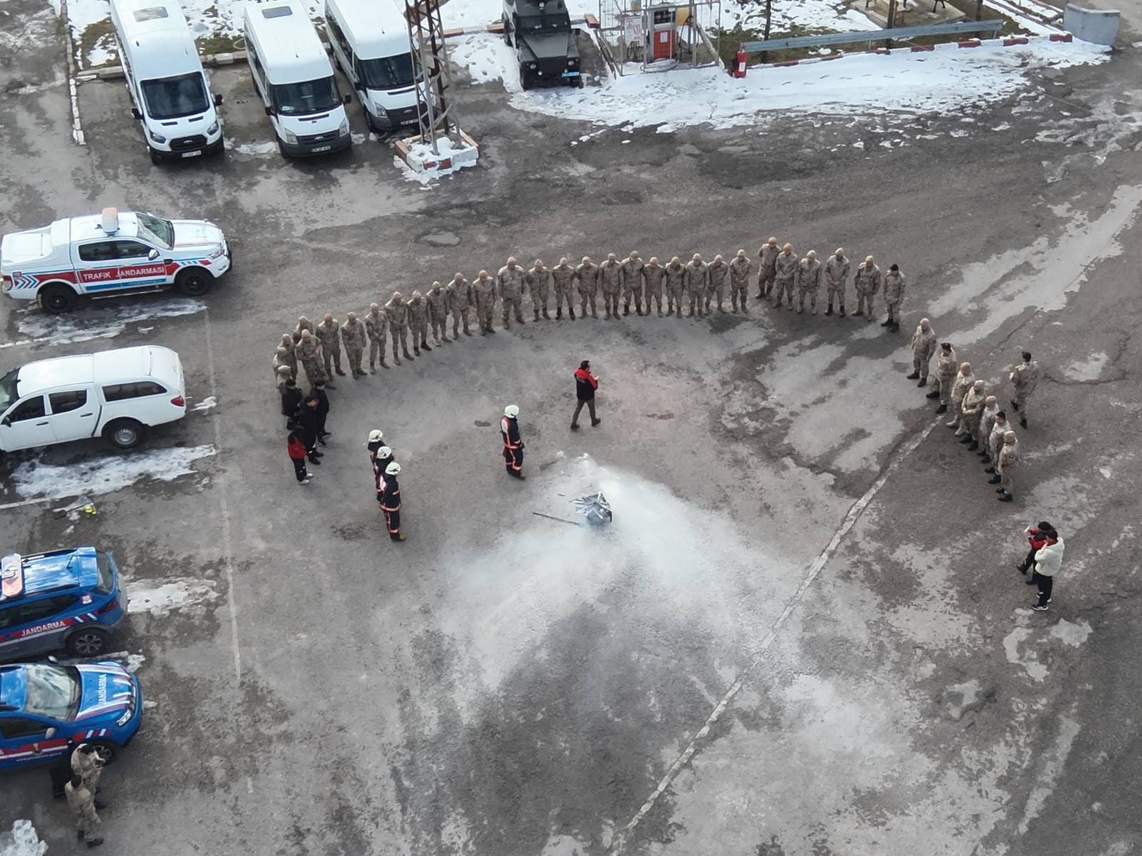 Jandarma’ya yangın eğitimi 1