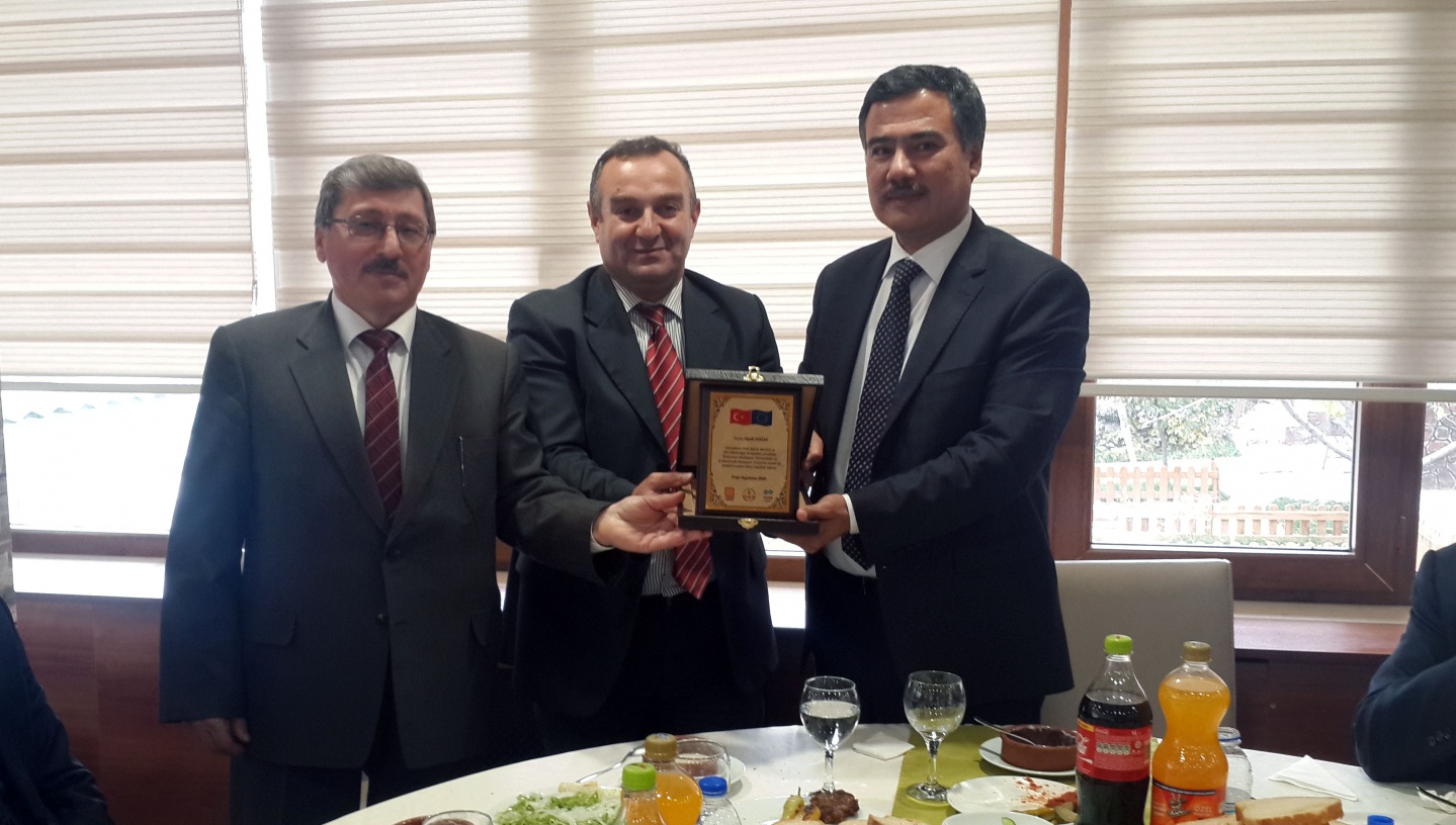 ‘Kızlarımız Okullaşıyor, Üniversiteler ve İş Alanlarıyla Buluşuyor’ projesi sona erdi 6