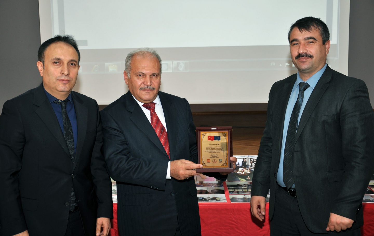 ‘Kızlarımız Okullaşıyor, Üniversiteler ve İş Alanlarıyla Buluşuyor’ projesi sona erdi 10