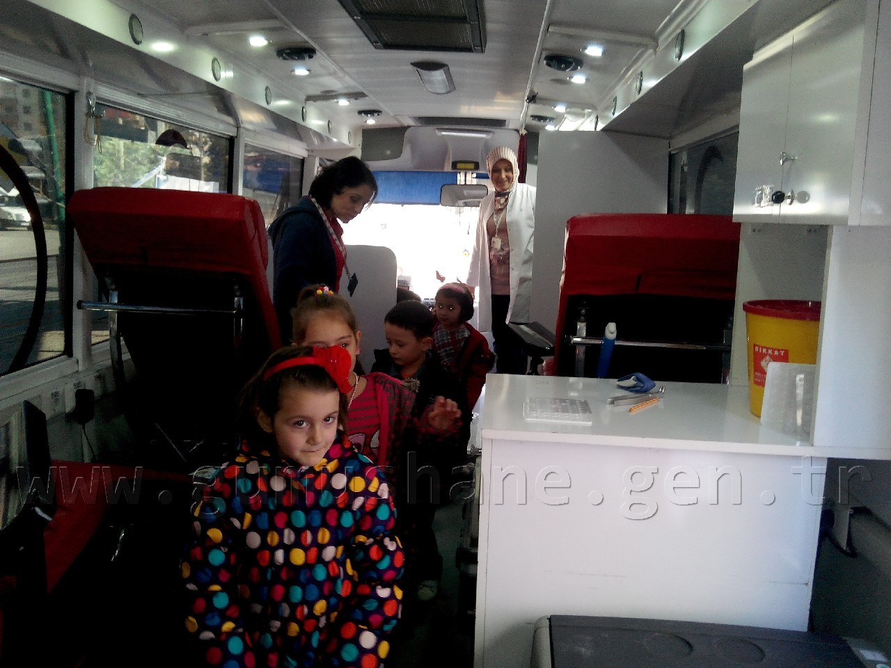 Minik öğrencilere kan bağışı anlatıldı 3